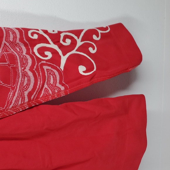 ATHLETA Red White Long Sleeve Performance Top L - Picture 4 of 8